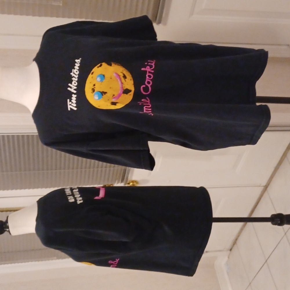 4/$40 Black "Smile Cookie" Tee - Size Large